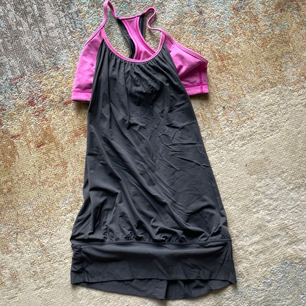 Lululemon tank top with built in sports bra